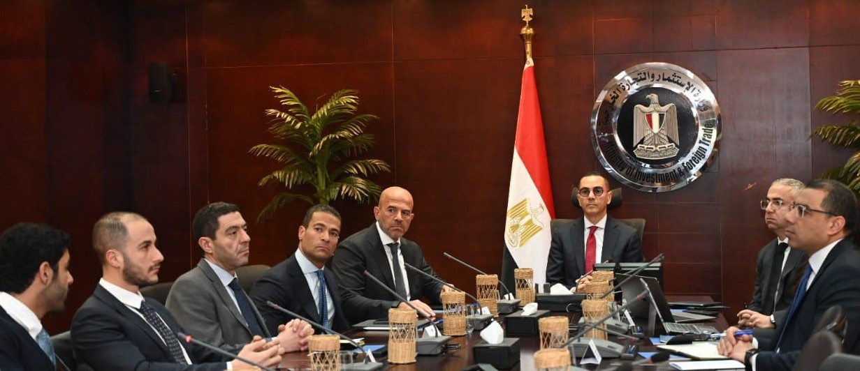 El-Khatib explores investment opportunities, projects in green energy sector

